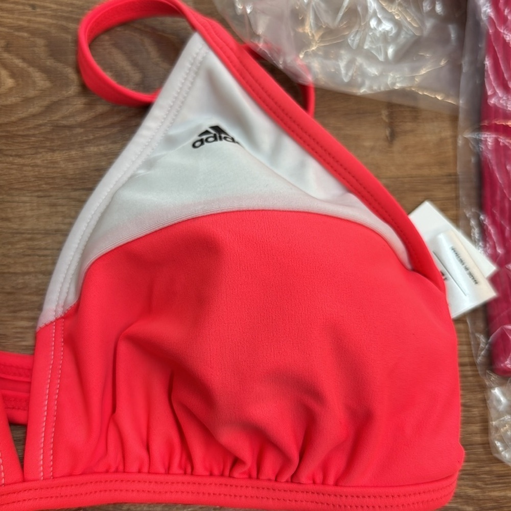 ADIDAS SWIM TOP SIZE 12​ - Picture 4 of 5